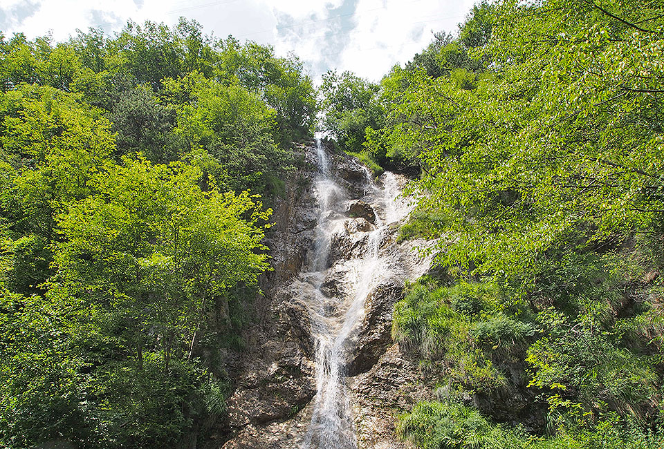 Wasserfall ins Fellatal