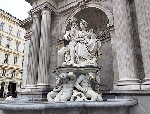 Albrechtsbrunnen bei der Albertina in Wien