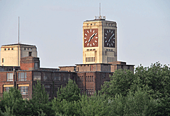 Der bekannte Uhrturm