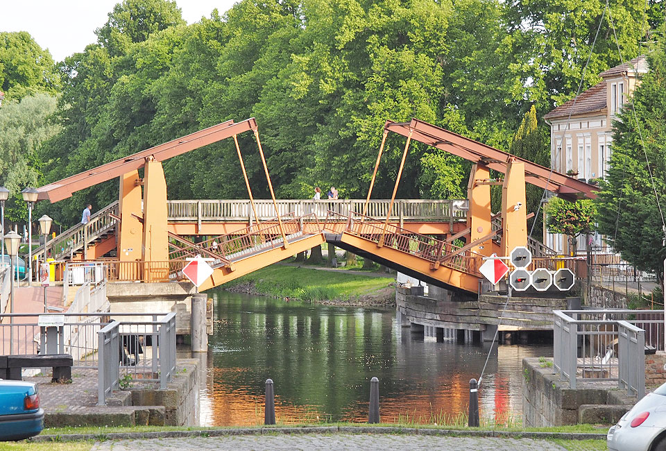 Hastbrücke - Zugbrücke in Zehdenick