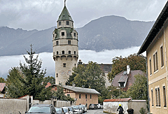Burg Haseggin Hall