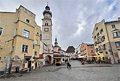 Oberer Stadtplatz Hall