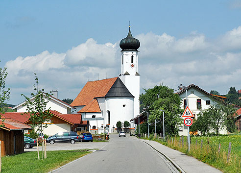 
Kirche in Bayerniederhofen
