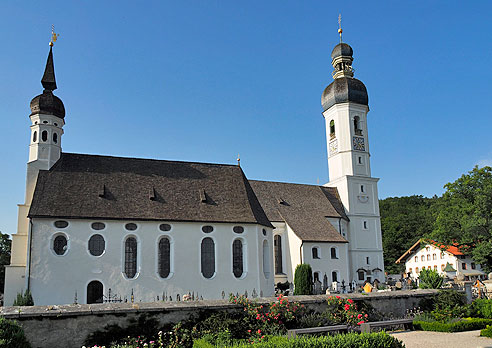 Kirchenschiff Münster "St. Martin" in Fischbachau