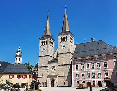Stiftskirche und Schloss in Berchtesgaden