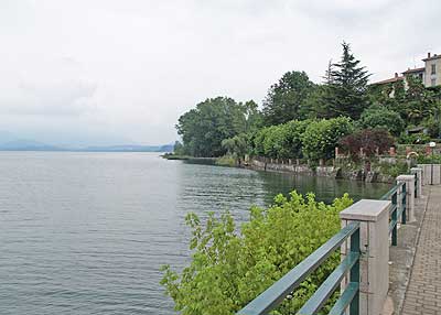 Ufer des Lago Maggiore