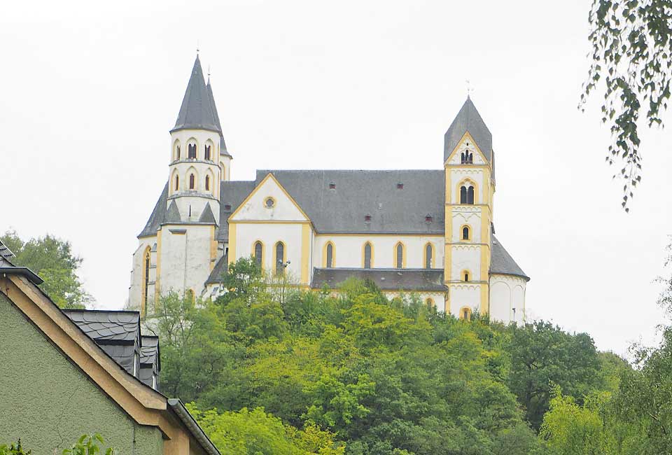 Blick auf Kloster Arnstein