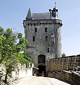 Der Uhrenturm der Festung