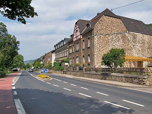 Ortsdurchfahrt in "Pommern"