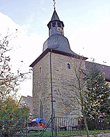 Wehrhafte Kirche in Leonbronn