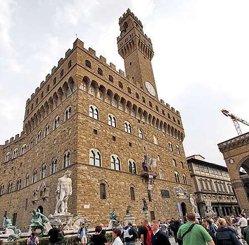Palazzo Vecchio mit den Skulpturen