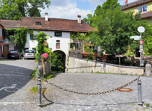Zugang durchs Stadttor nach Schongau