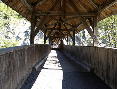 Holzbrücke über den Inn