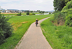 Radweg rechts der Weser
