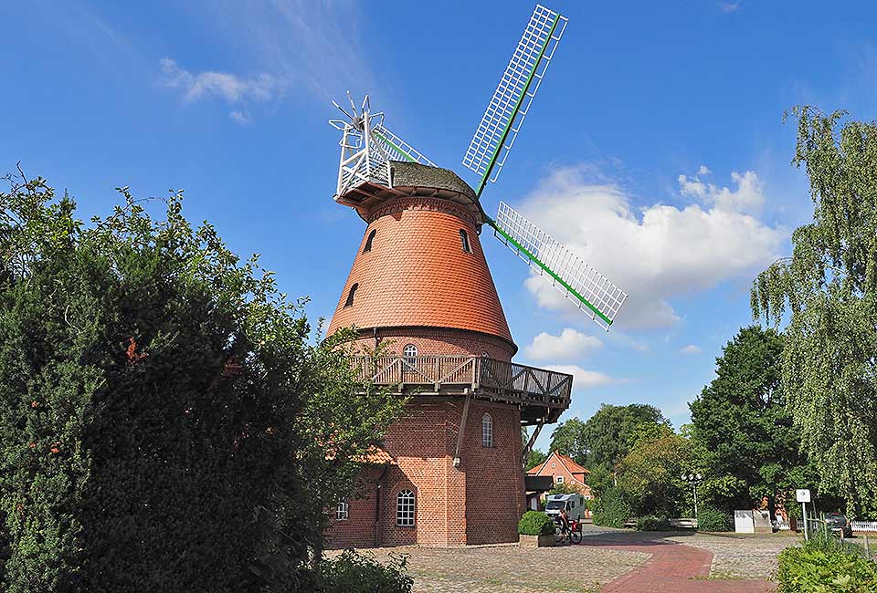Galerieholländer-Windmühle in Landesbergen