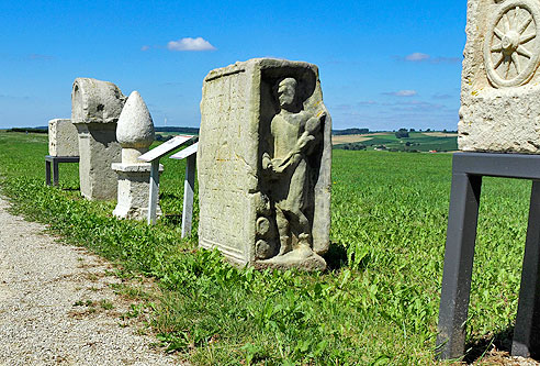 Römische Reliefs in Ruffenhofen