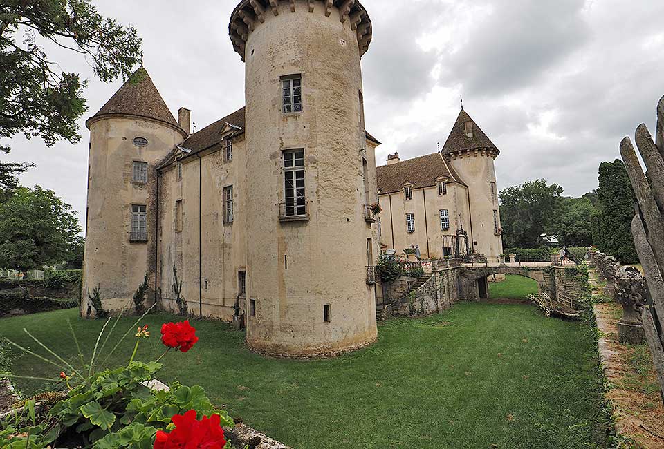 Schloss in Savigny-les-Beaune